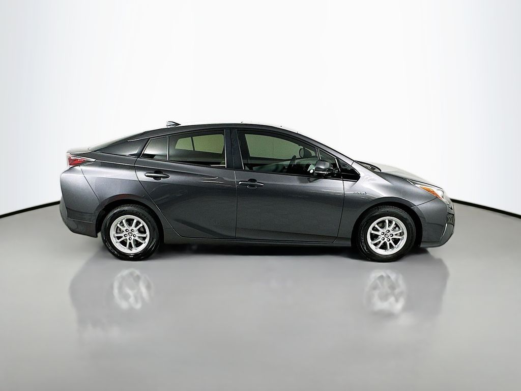 2017 Toyota Prius Four 4