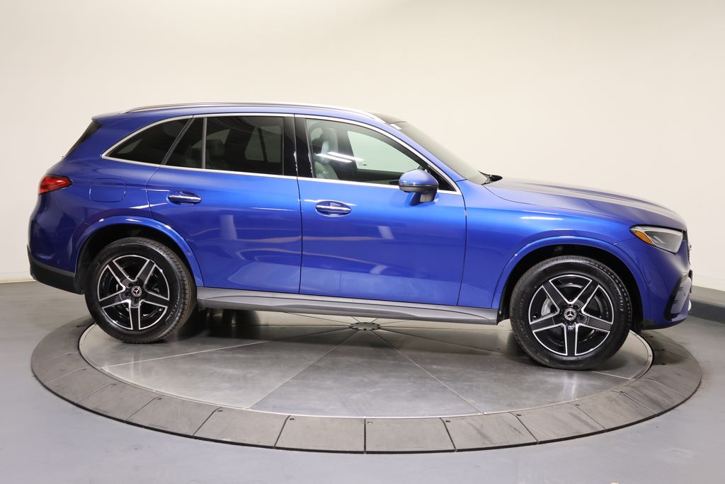 Thumbnail: 2026 Mercedes-Benz GLC - 8