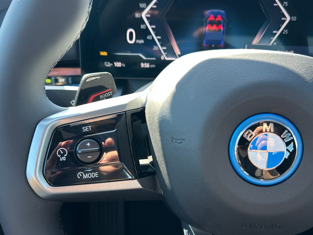 Thumbnail: 2027 BMW i5 - 19