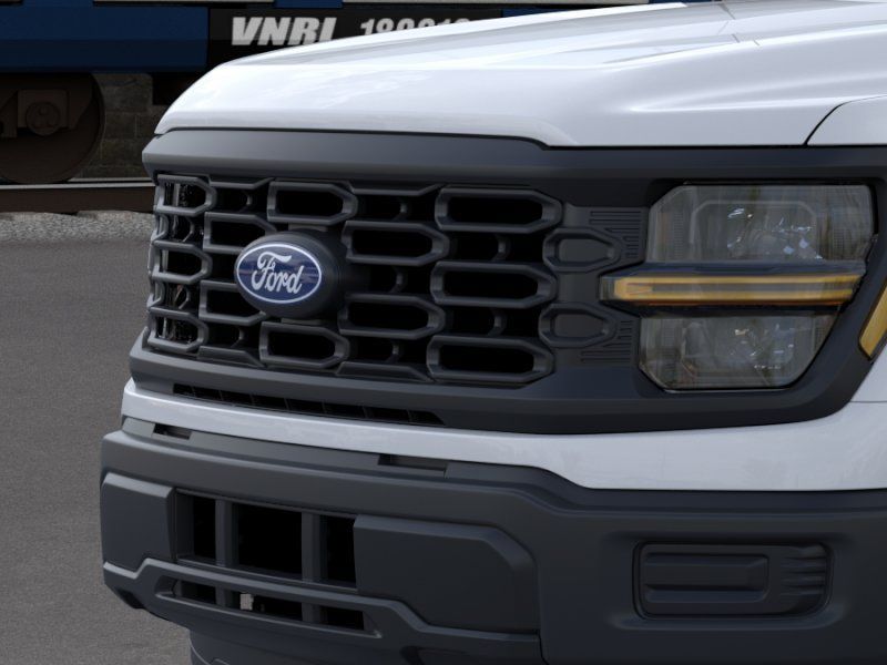 New 2026 Oxford White Ford XL image 17