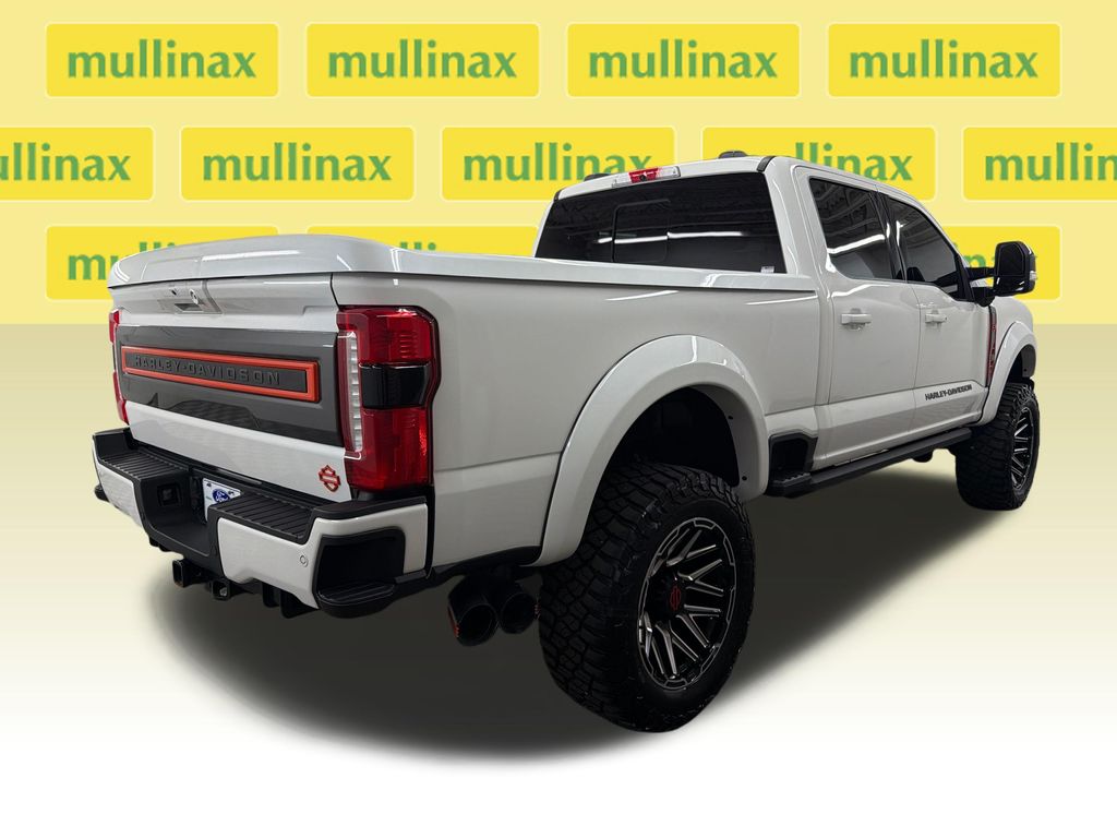 Used 2024 White Ford Lariat image 3