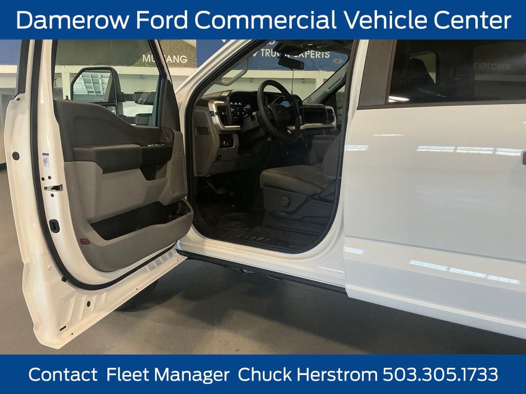 2025 Ford F-350SD  photo