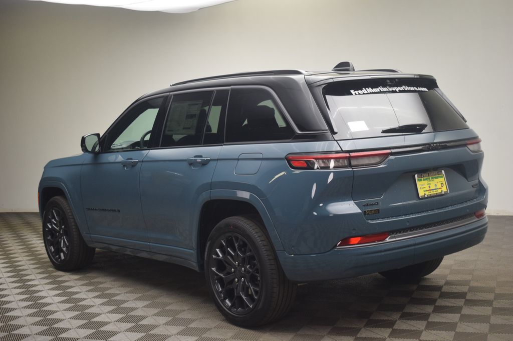new 2026 Jeep Grand Cherokee car, priced at $59,966