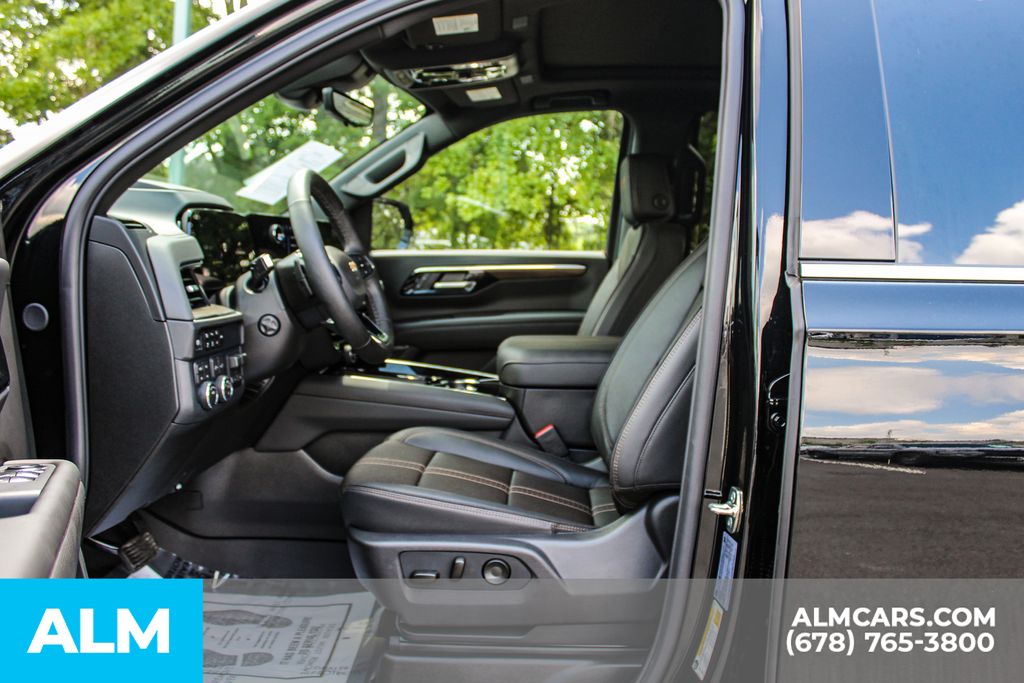 Used 2026 Black Chevrolet High Country image 17
