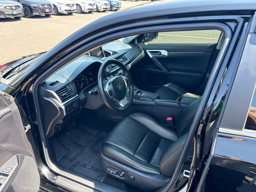 2013 Lexus CT 200h