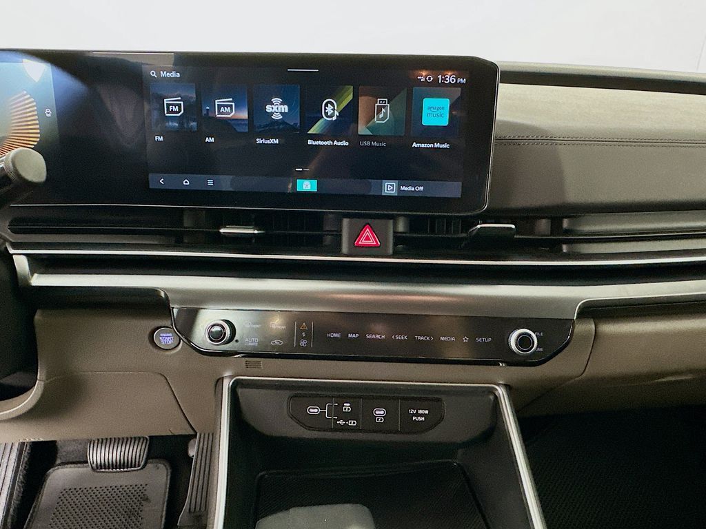 Thumbnail: 2025 Kia Carnival - 15