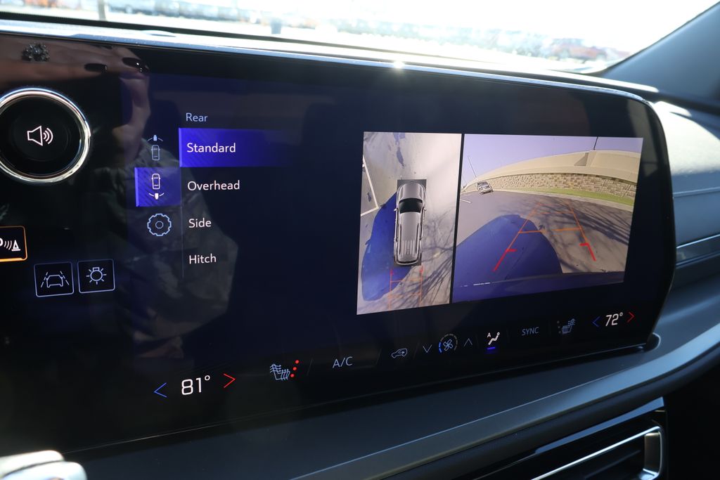 Thumbnail: 2026 Chevrolet Traverse - 25