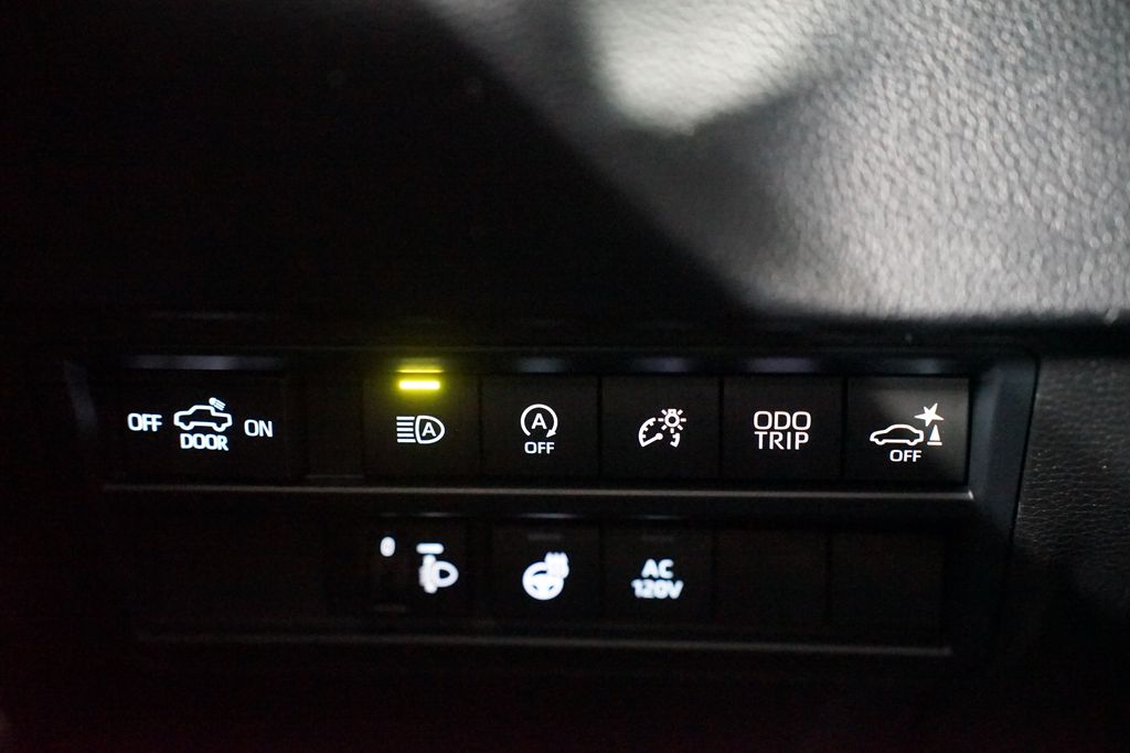 2025 Toyota Tundra SR5 25
