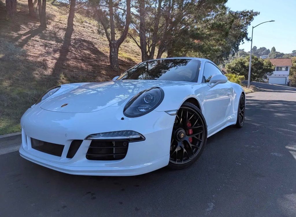 2016 Porsche 911 Carrera GTS