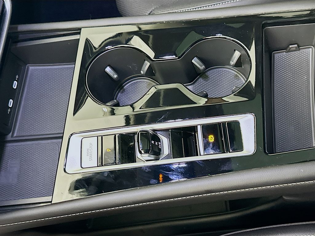 Thumbnail: 2024 Volkswagen Atlas - 16