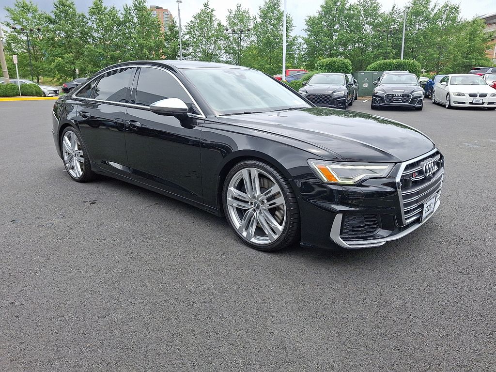 Thumbnail: 2020 Audi S6 - 3
