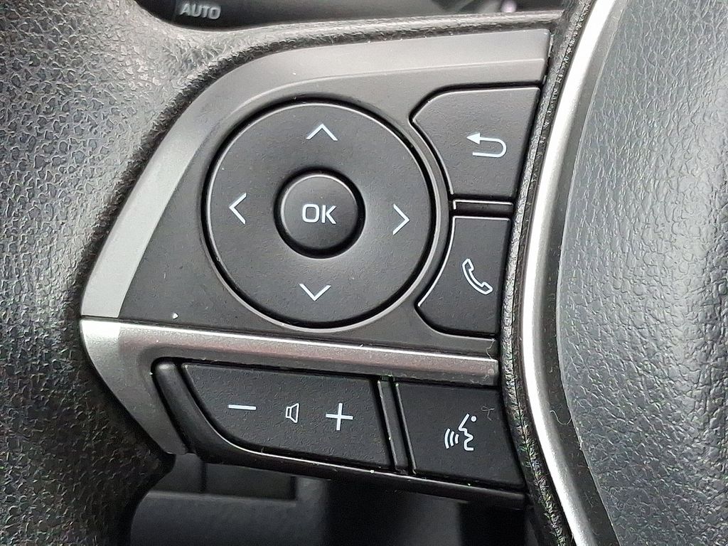 2023 Toyota Camry LE 20