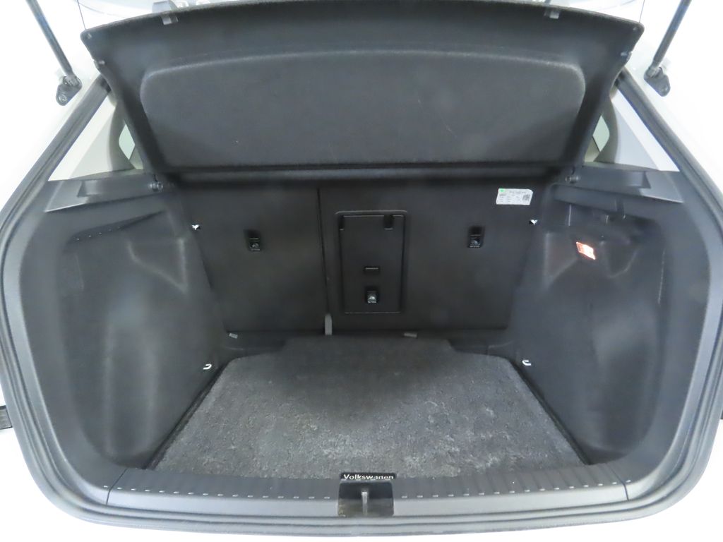 Thumbnail: 2022 Volkswagen Taos - 29