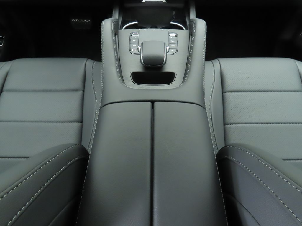 Thumbnail: 2026 Mercedes-Benz GLE - 16