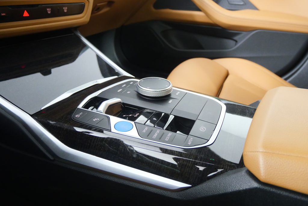 Thumbnail: 2023 BMW i4 - 25