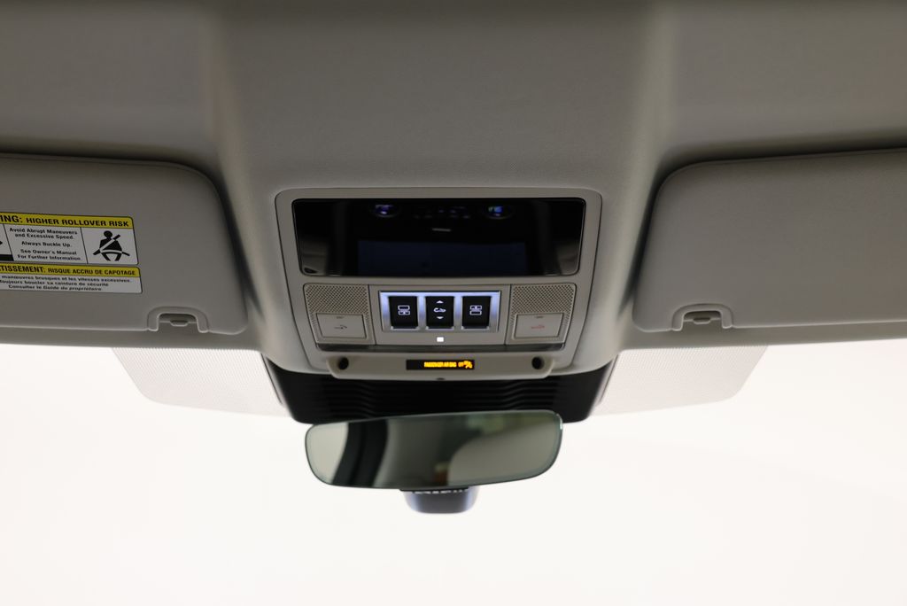 Thumbnail: 2026 Land Rover Discovery - 14