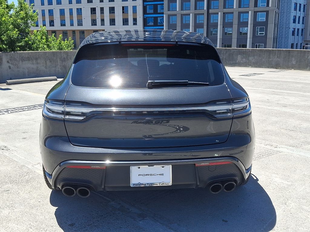 Thumbnail: 2022 Porsche Macan - 9