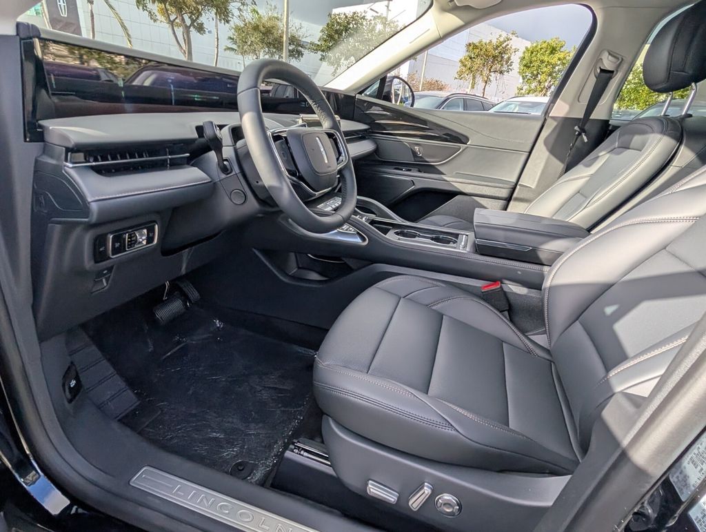 new 2026 Lincoln Nautilus car, priced at $53,270