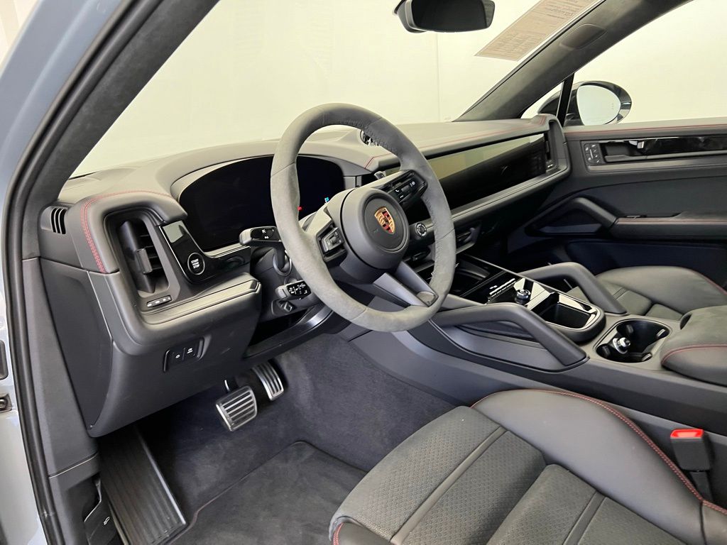 Thumbnail: 2025 Porsche  - 4