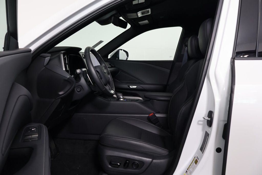 Thumbnail: 2025 Lexus TX - 10