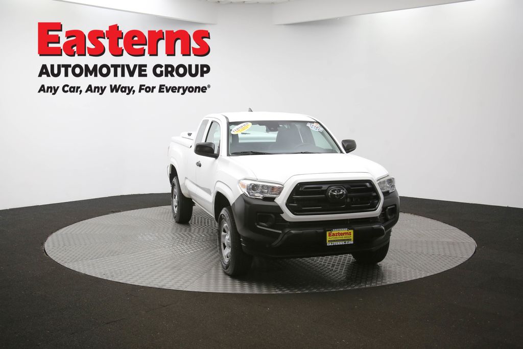 Used 2018 White Toyota SR image 48