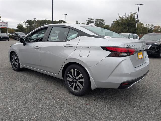 New 2025 Nissan Versa Sedan
