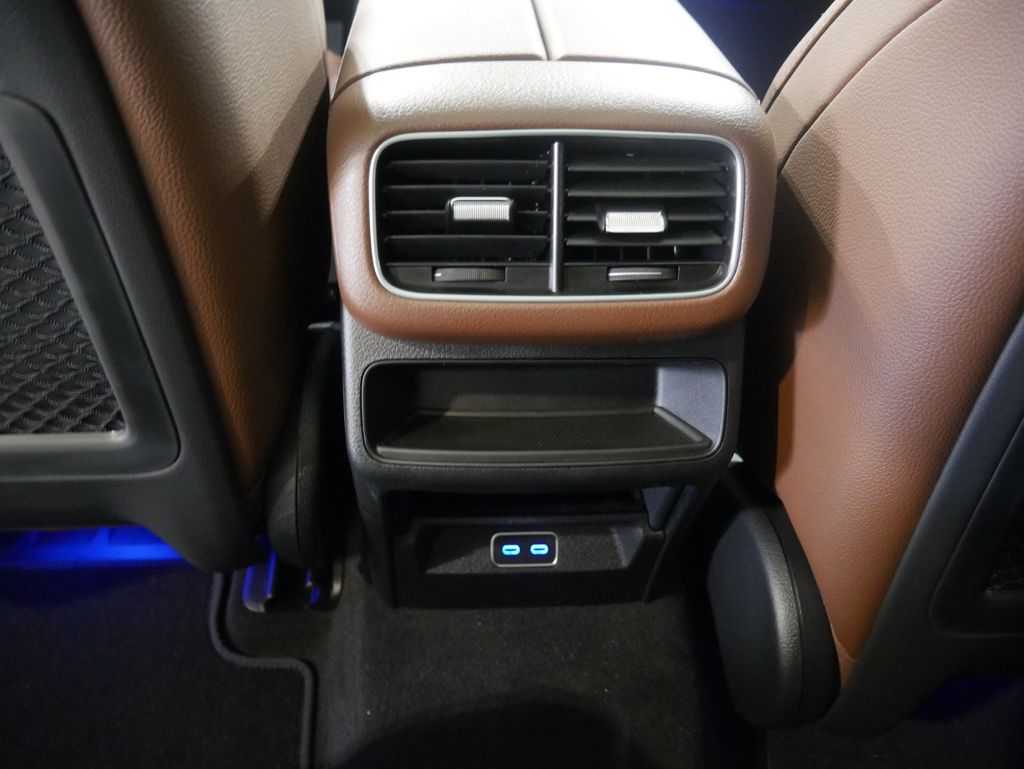 Thumbnail: 2026 Mercedes-Benz GLE - 28