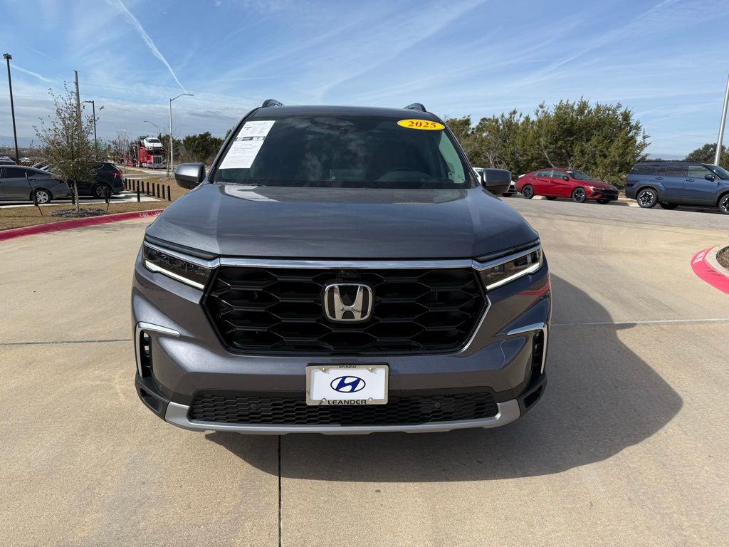 Thumbnail: 2025 Honda Pilot - 2