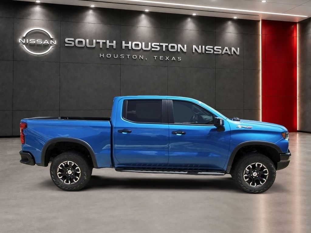 2024 Chevrolet Silverado 1500 ZR2 - 4