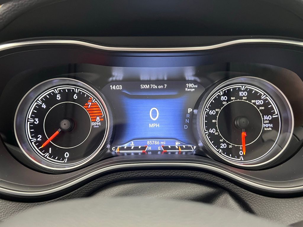 Thumbnail: 2021 Jeep Cherokee - 15