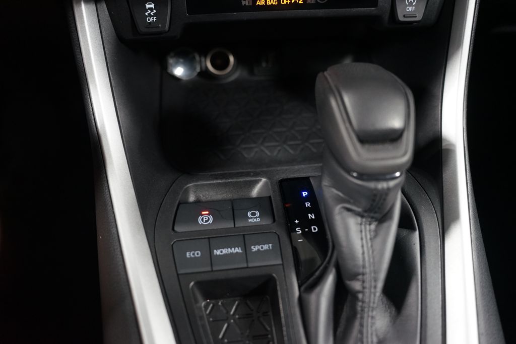 Thumbnail: 2024 Toyota RAV4 - 21