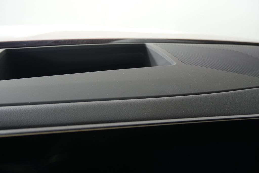 Thumbnail: 2025 BMW i5 - 25