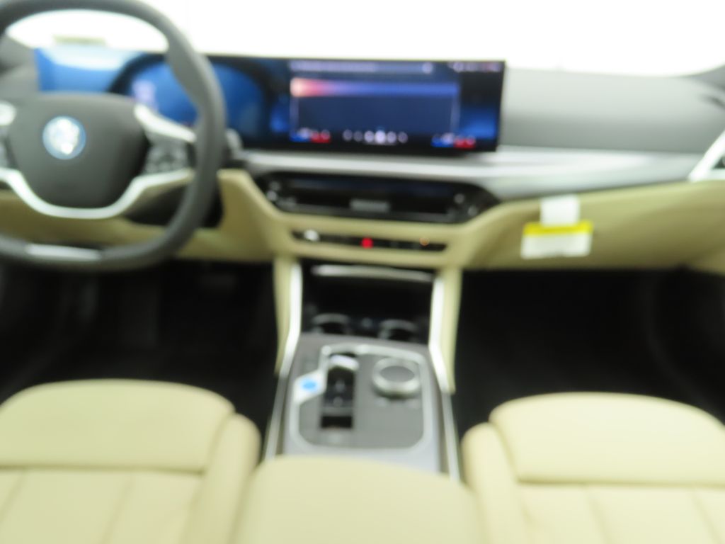 2025 BMW i4 xDrive40 13