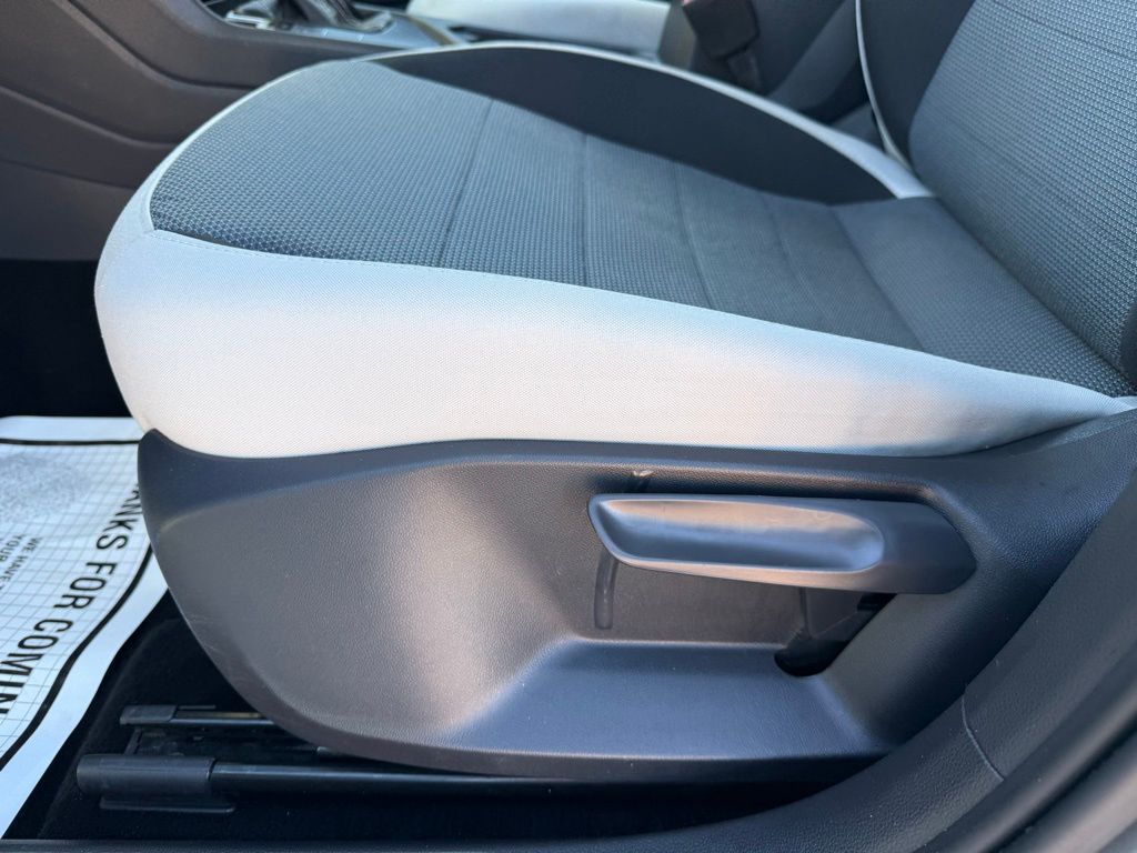 Thumbnail: 2025 Volkswagen Taos - 14