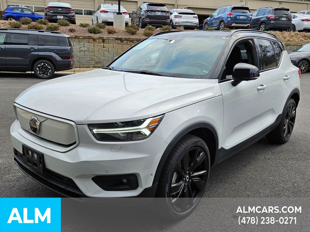 2022 Volvo XC40 Recharge Twin Ultimate eAWD