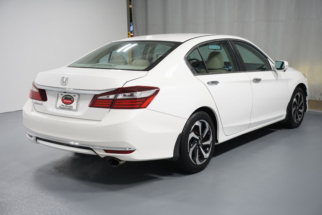 Thumbnail: 2016 Honda Accord - 8