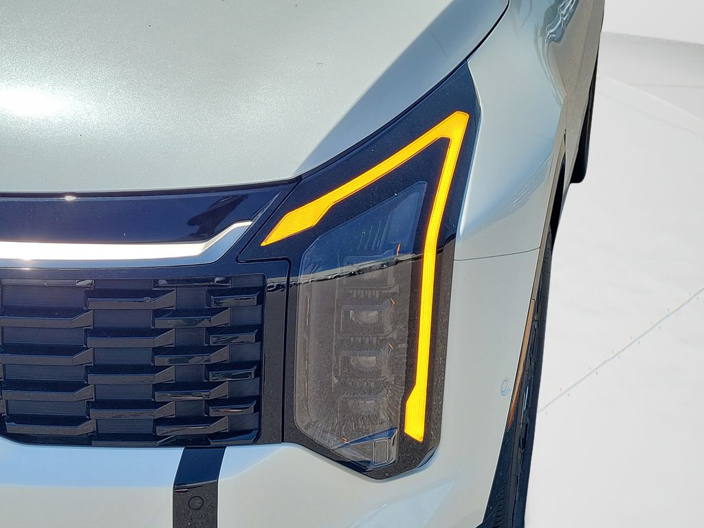 New 2026 White Kia SX-Prestige image 9
