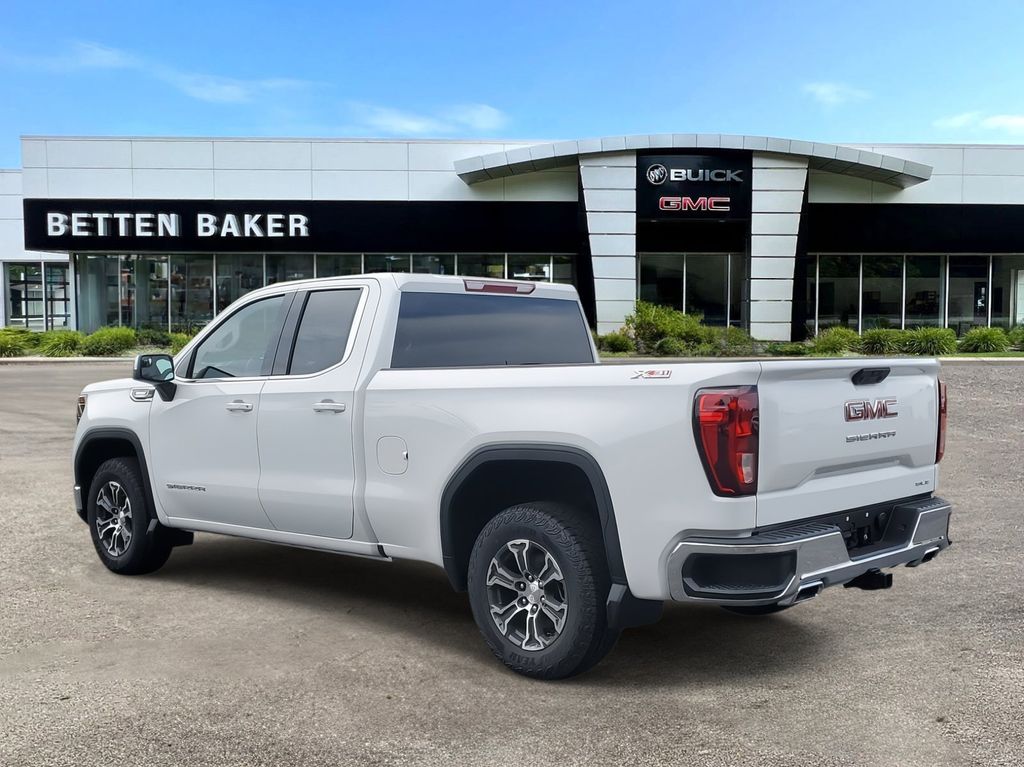 2023 GMC Sierra 1500 SLE 3