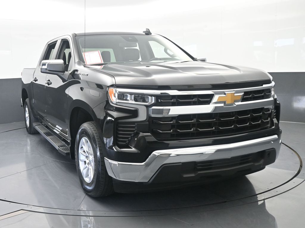 Used 2024 Black Chevrolet LT image 9