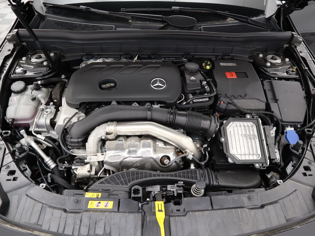 Thumbnail: 2025 Mercedes-Benz GLB - 30