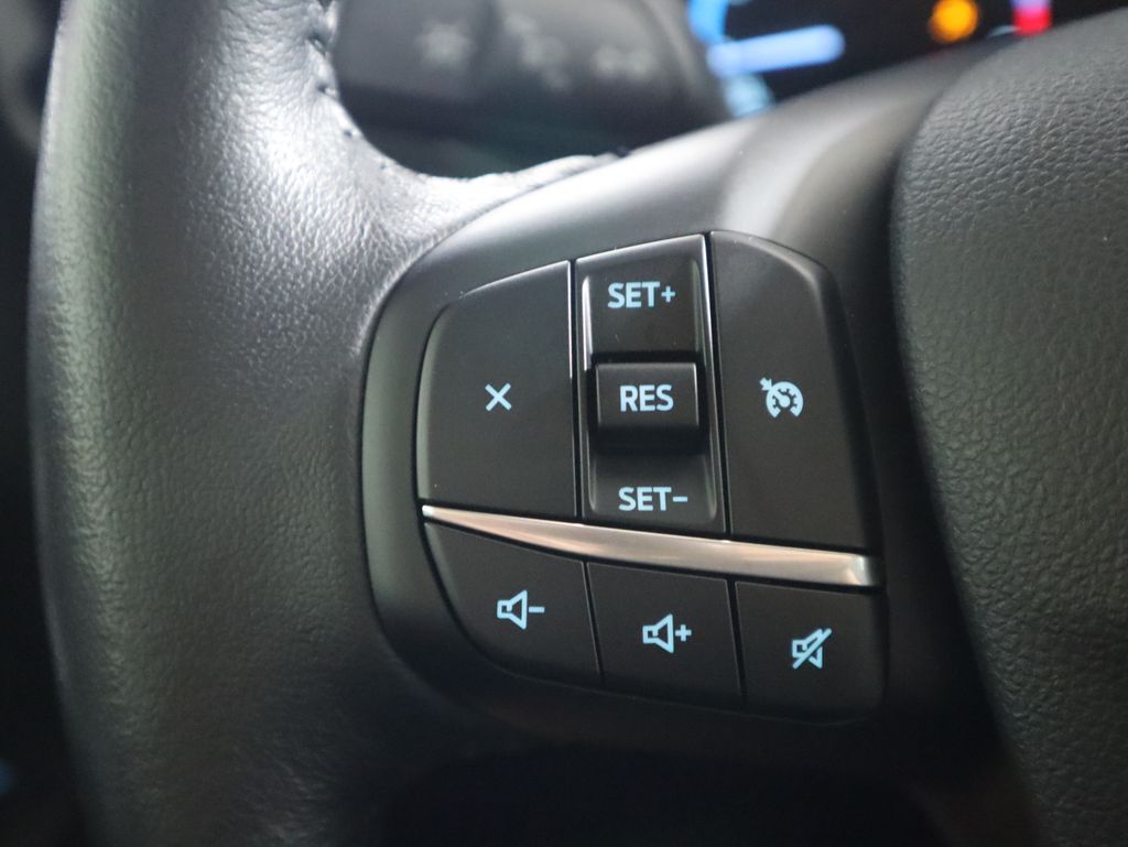 Thumbnail: 2023 Ford Bronco Sport - 11