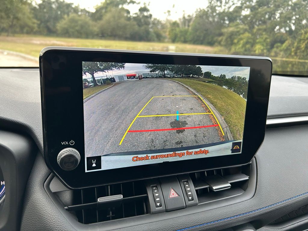 Thumbnail: 2023 Toyota RAV4 - 25