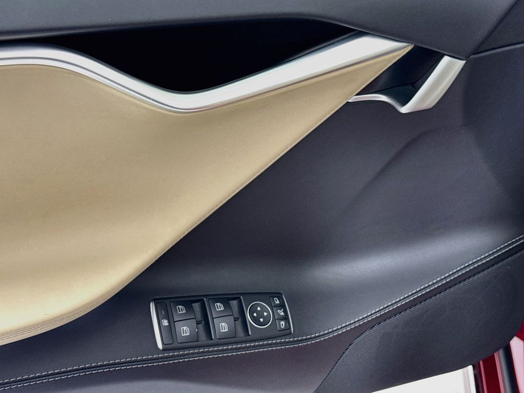 Thumbnail: 2017 Tesla Model S - 23