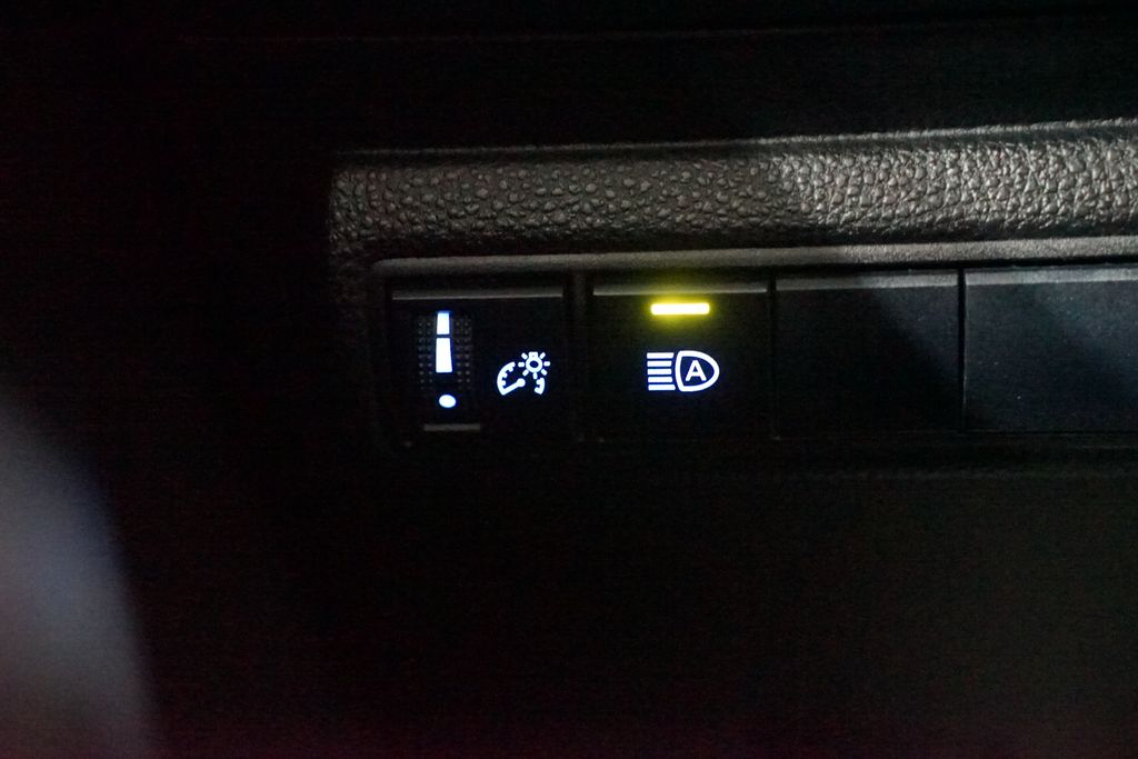 Thumbnail: 2020 Toyota Corolla - 21