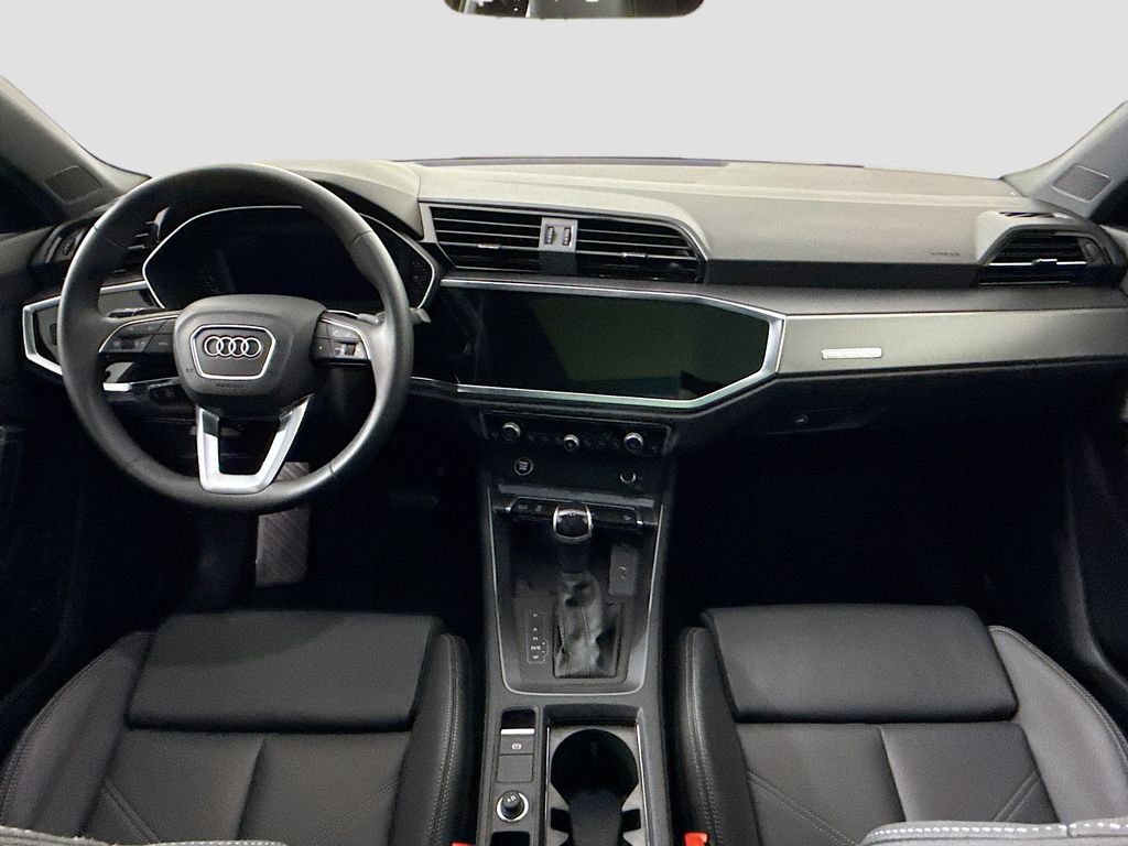 Thumbnail: 2025 Audi Q3 - 13