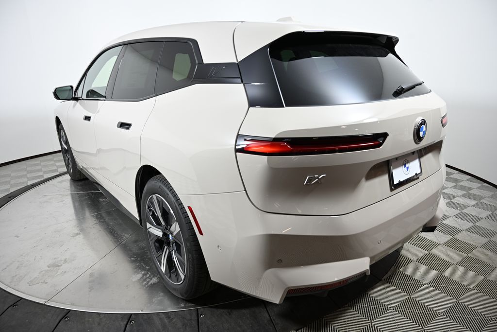 Thumbnail: 2026 BMW iX - 3