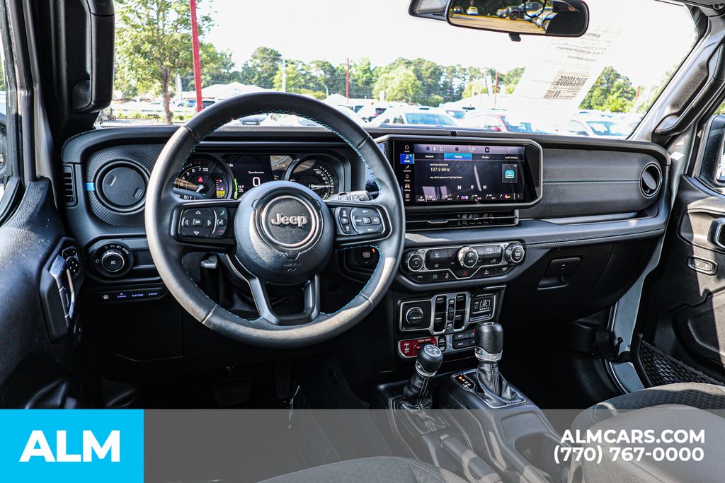 Used 2024 Silver Jeep Rubicon 4xe image 27