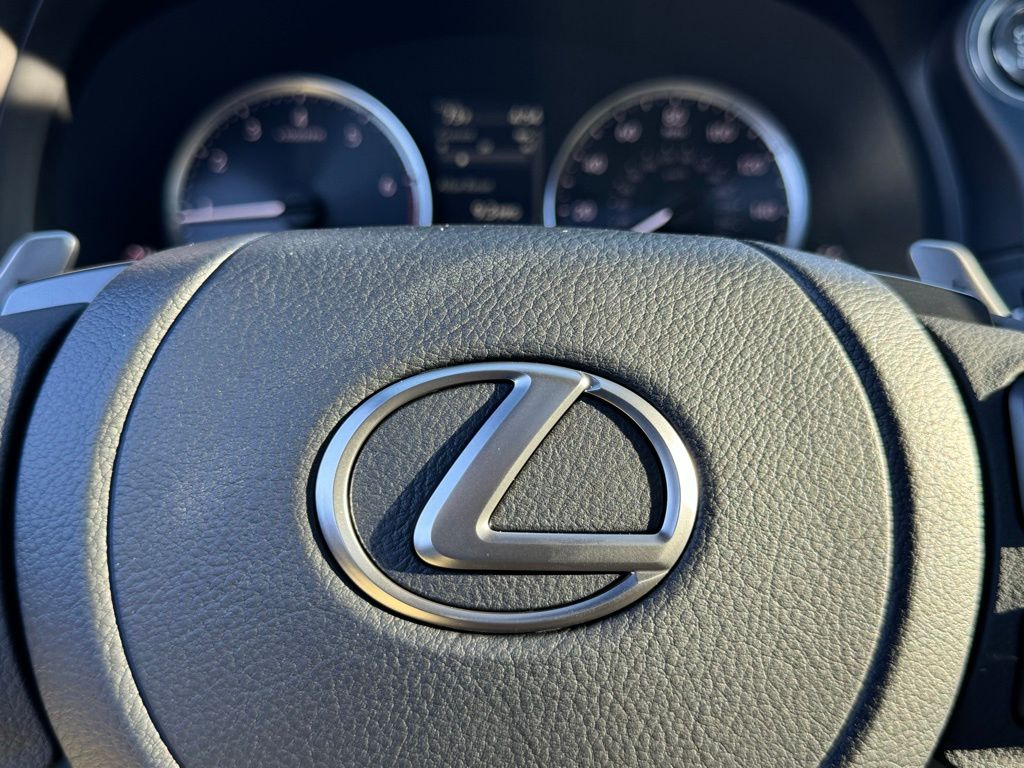 2024 Lexus IS 300 25