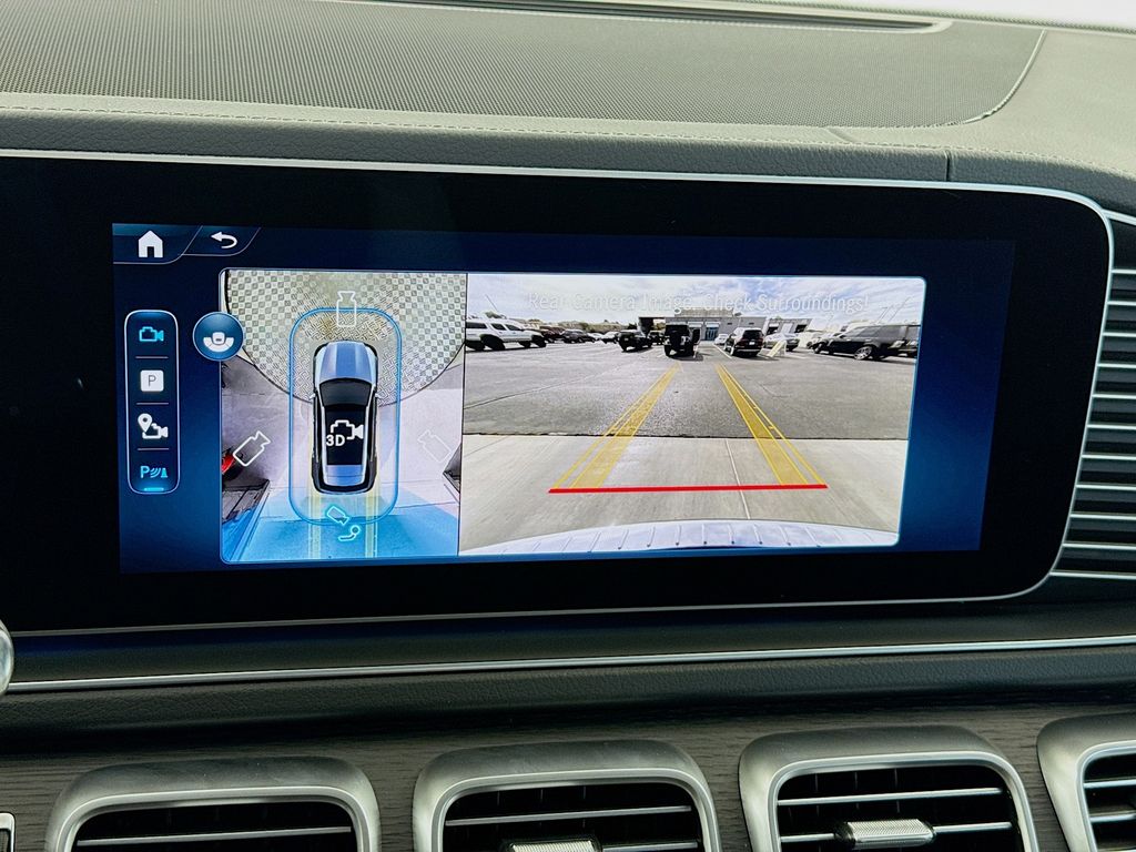 Thumbnail: 2026 Mercedes-Benz GLE - 15