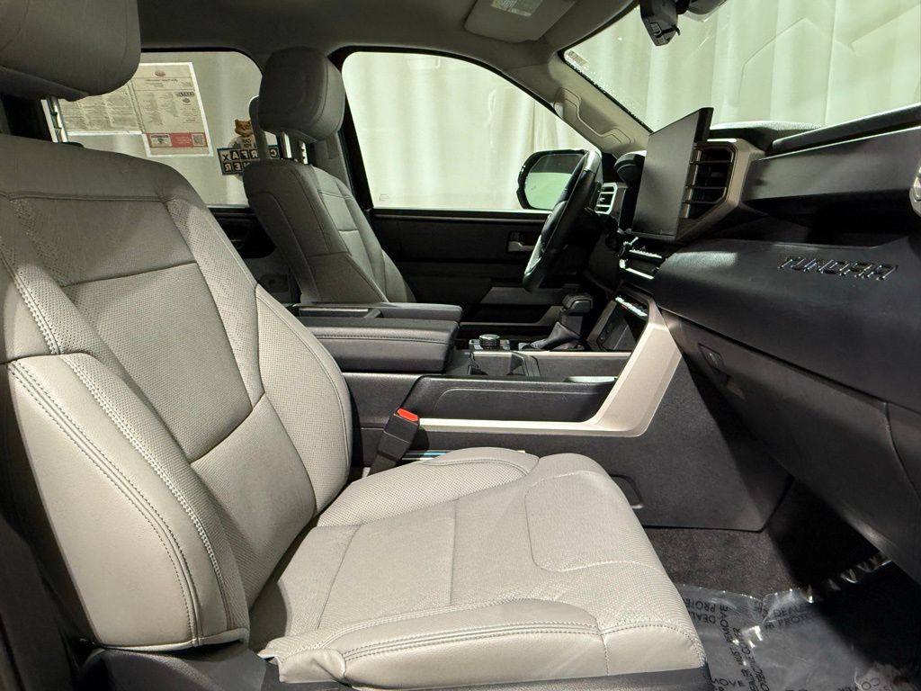 Thumbnail: 2024 Toyota Tundra - 20